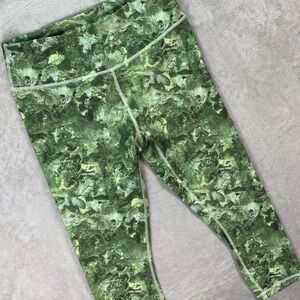 The North Face Women's Green Camo Print Crop Leggings XL Activewear Pants